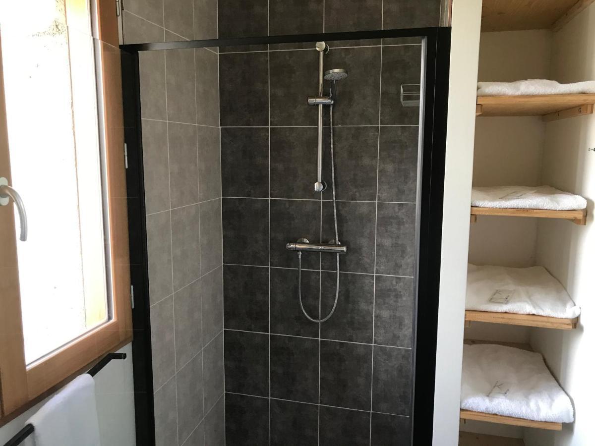 Le Cosy Apartment Гилестр Екстериор снимка