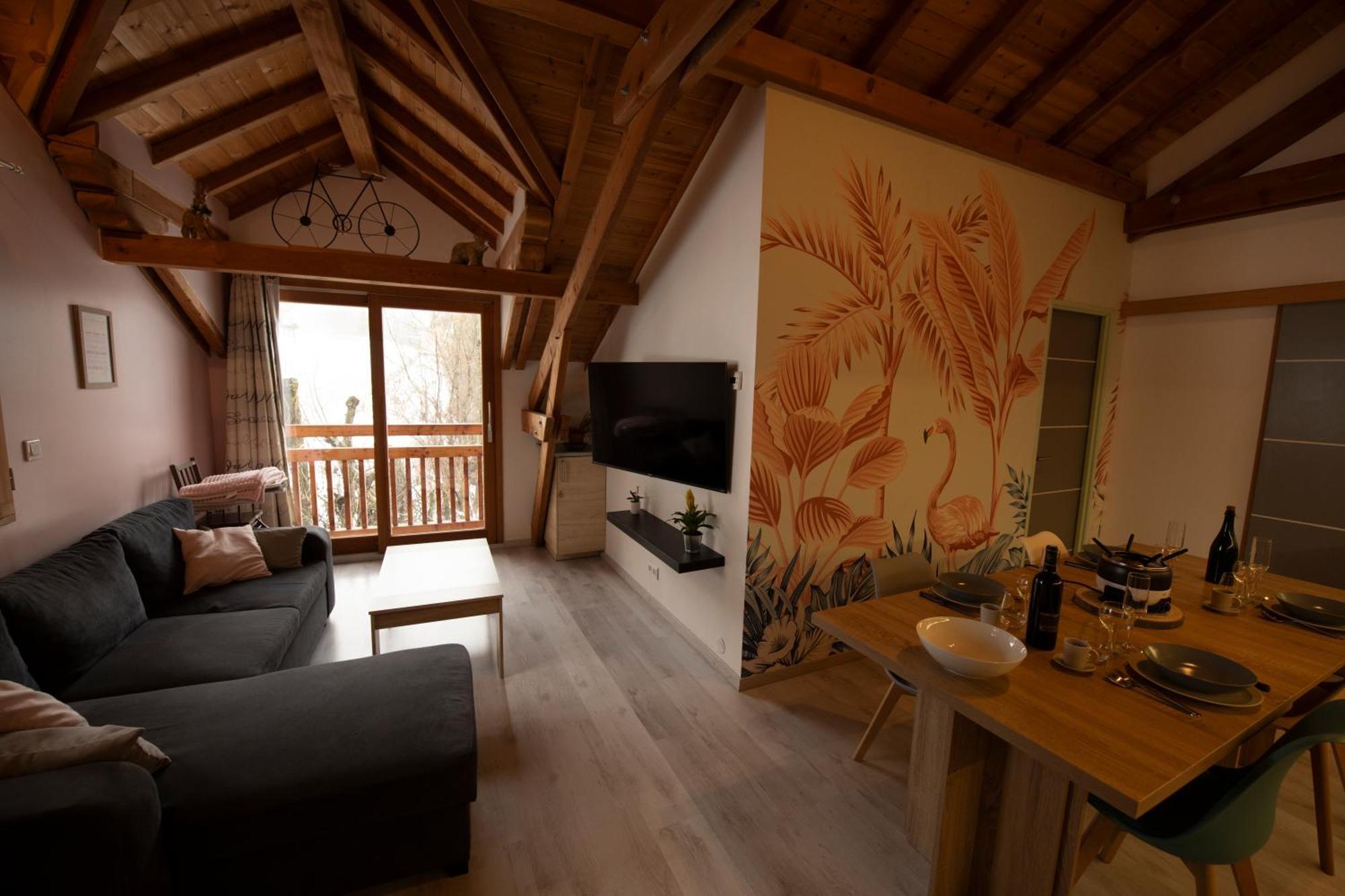 Le Cosy Apartment Гилестр Екстериор снимка