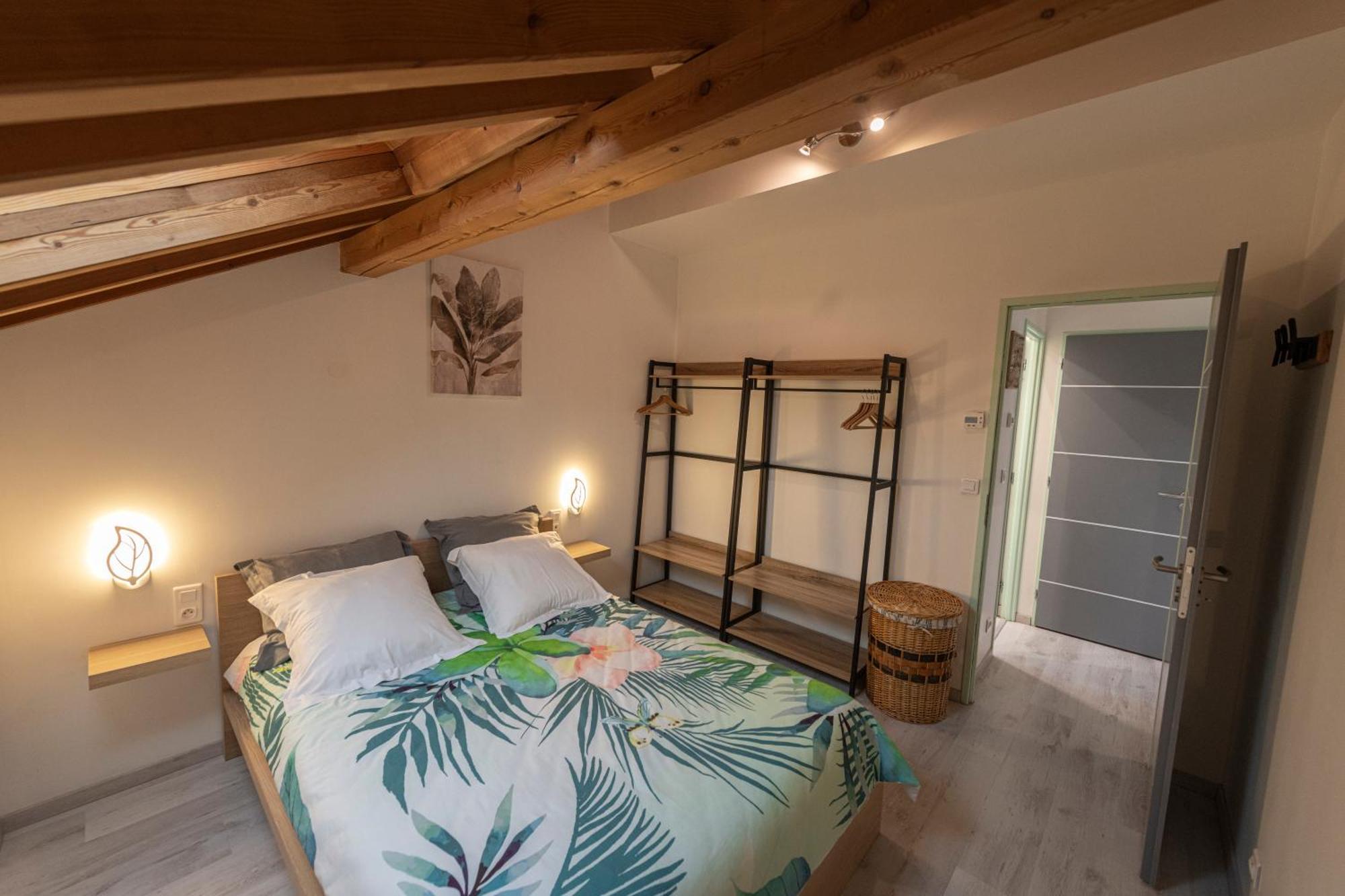 Le Cosy Apartment Гилестр Екстериор снимка